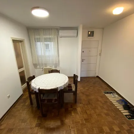 Novi Dr.agostina Neta Apartment