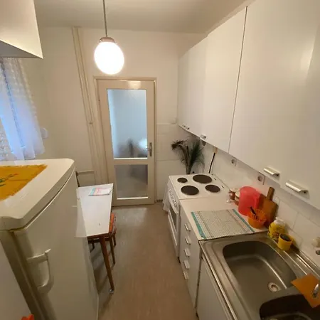 Novi Dr.agostina Neta Lägenhet Belgrad